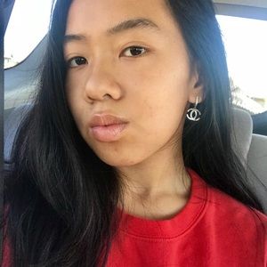 Meet your Posher, Jesseca!